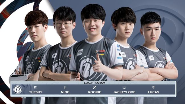 手防线顾此 手防线顾此