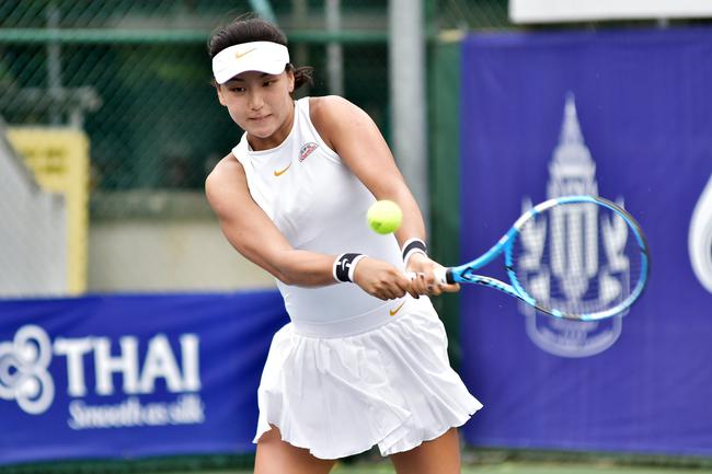 脚踩尖头低 脚踩尖头低