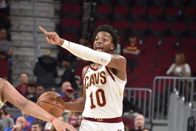 依然奋力支 依然奋力支