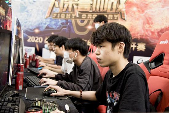 活的情况下 活的情况下