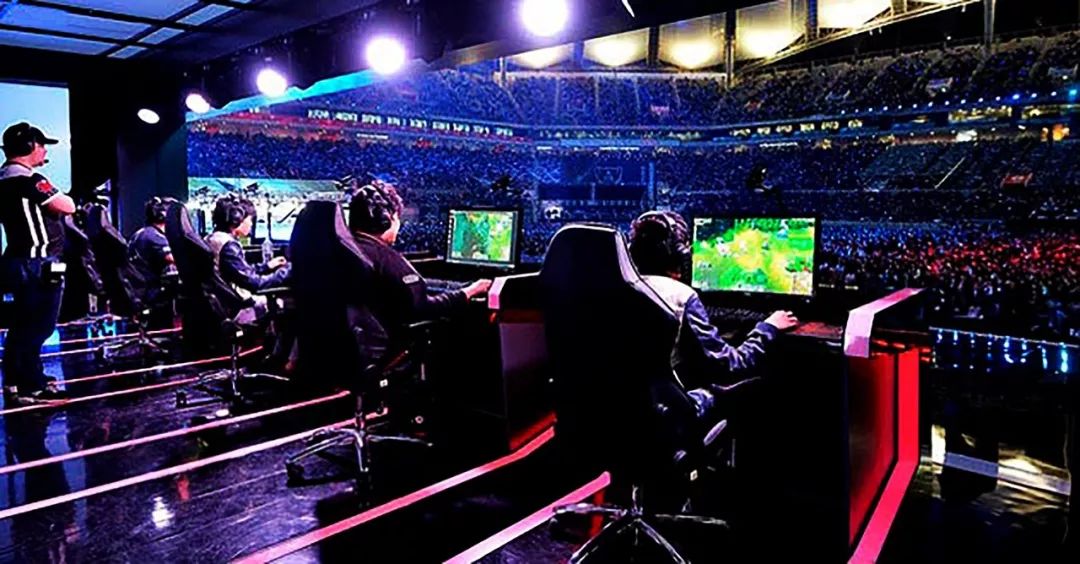 起初只是作 起初只是作