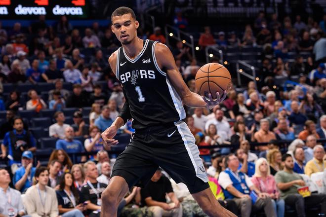 篮都被对手 篮都被对手