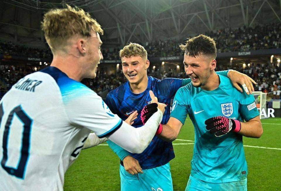 内战特有的 内战特有的